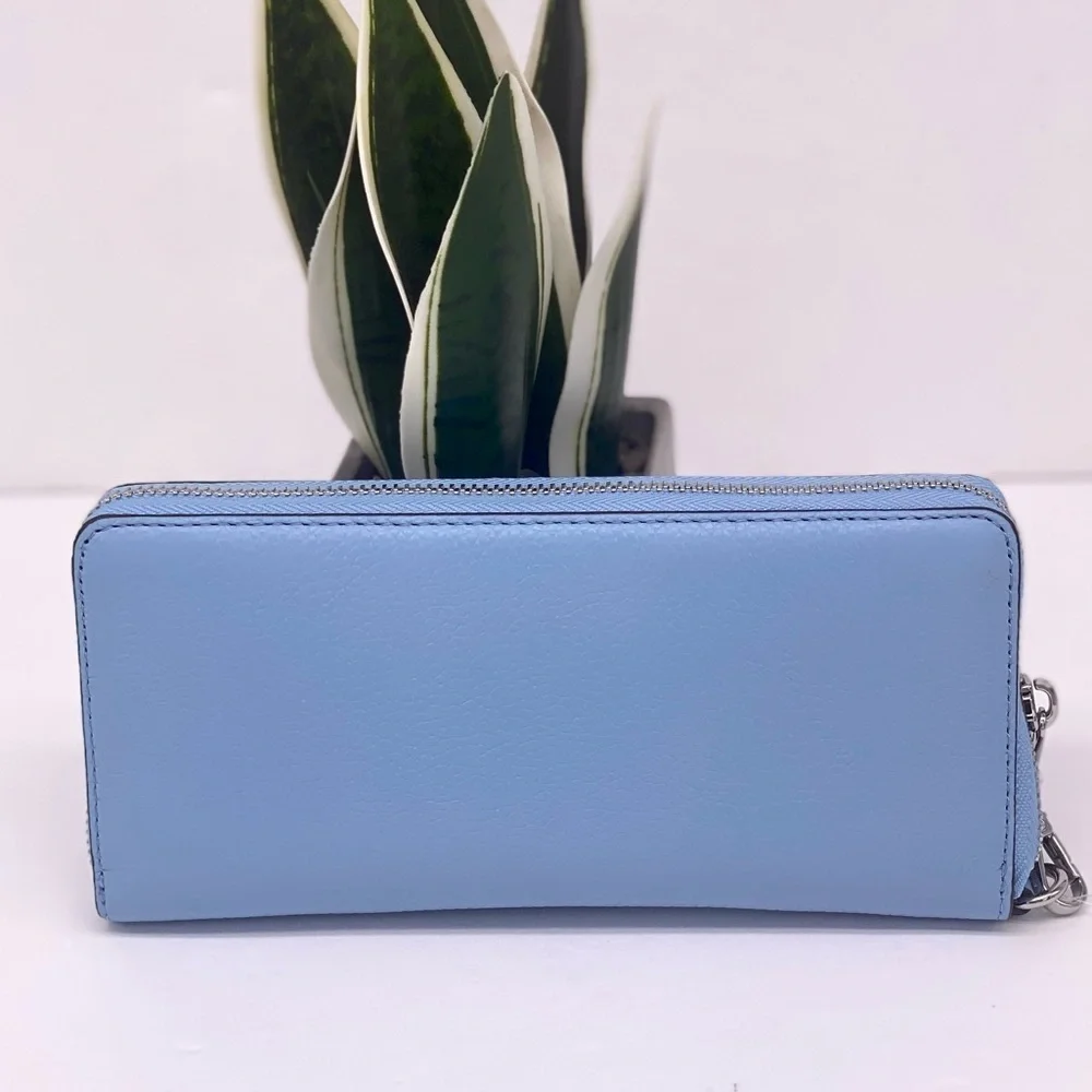 Michael Kors Continental Wallet Wristlet light Sky Plue